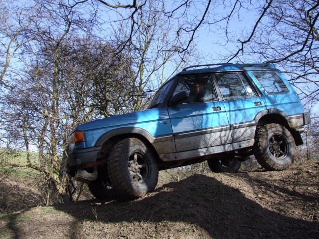  Sobre terreno difícil 